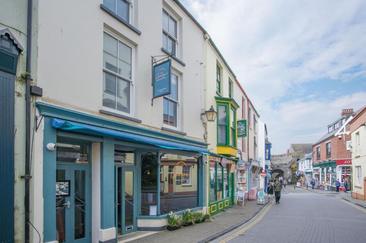 To Mawr - 2 Bedroom Apartment - Tenby Exterior foto